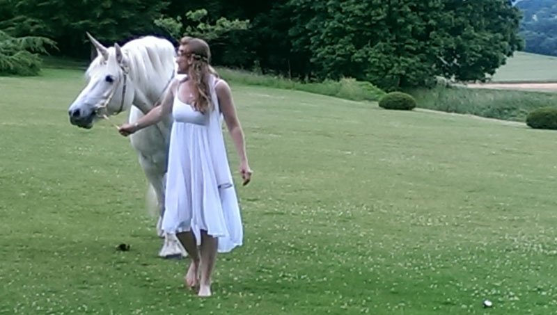 Contoured Natural-Look Unicorn Horn™ - Photo &copy; Jive Pony (UK)