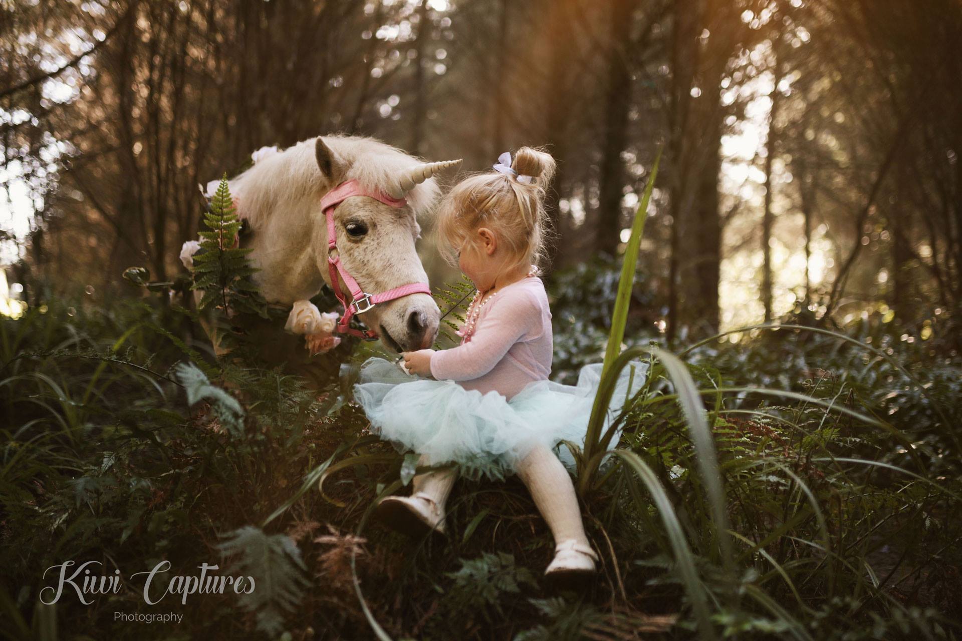 Kiwi Captures Unicorn Photo Shoot
